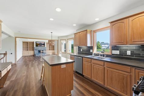 2417 W Harbourside Drive Fort Wayne IN 46814