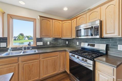 2417 W Harbourside Drive Fort Wayne IN 46814