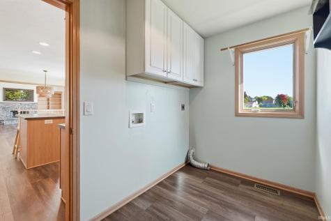 2417 W Harbourside Drive Fort Wayne IN 46814