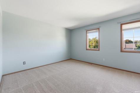 2417 W Harbourside Drive Fort Wayne IN 46814