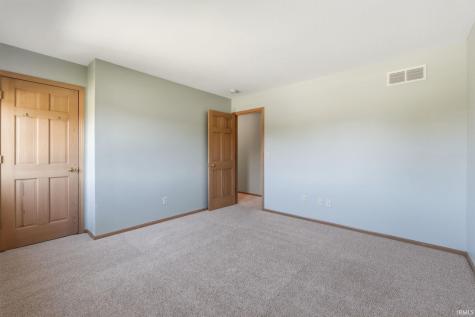 2417 W Harbourside Drive Fort Wayne IN 46814