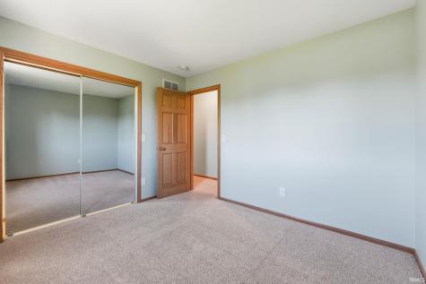 2417 W Harbourside Drive Fort Wayne IN 46814