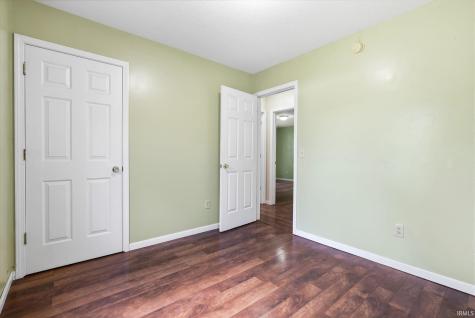 1844 N Vicky Lane Warsaw IN 46582