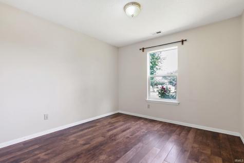1844 N Vicky Lane Warsaw IN 46582