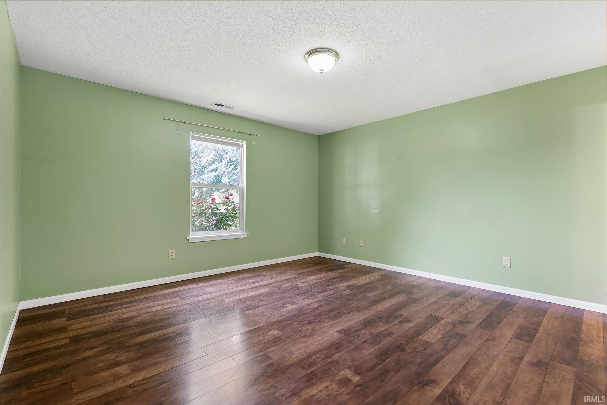 1844 N Vicky Lane Warsaw IN 46582