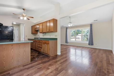 1844 N Vicky Lane Warsaw IN 46582