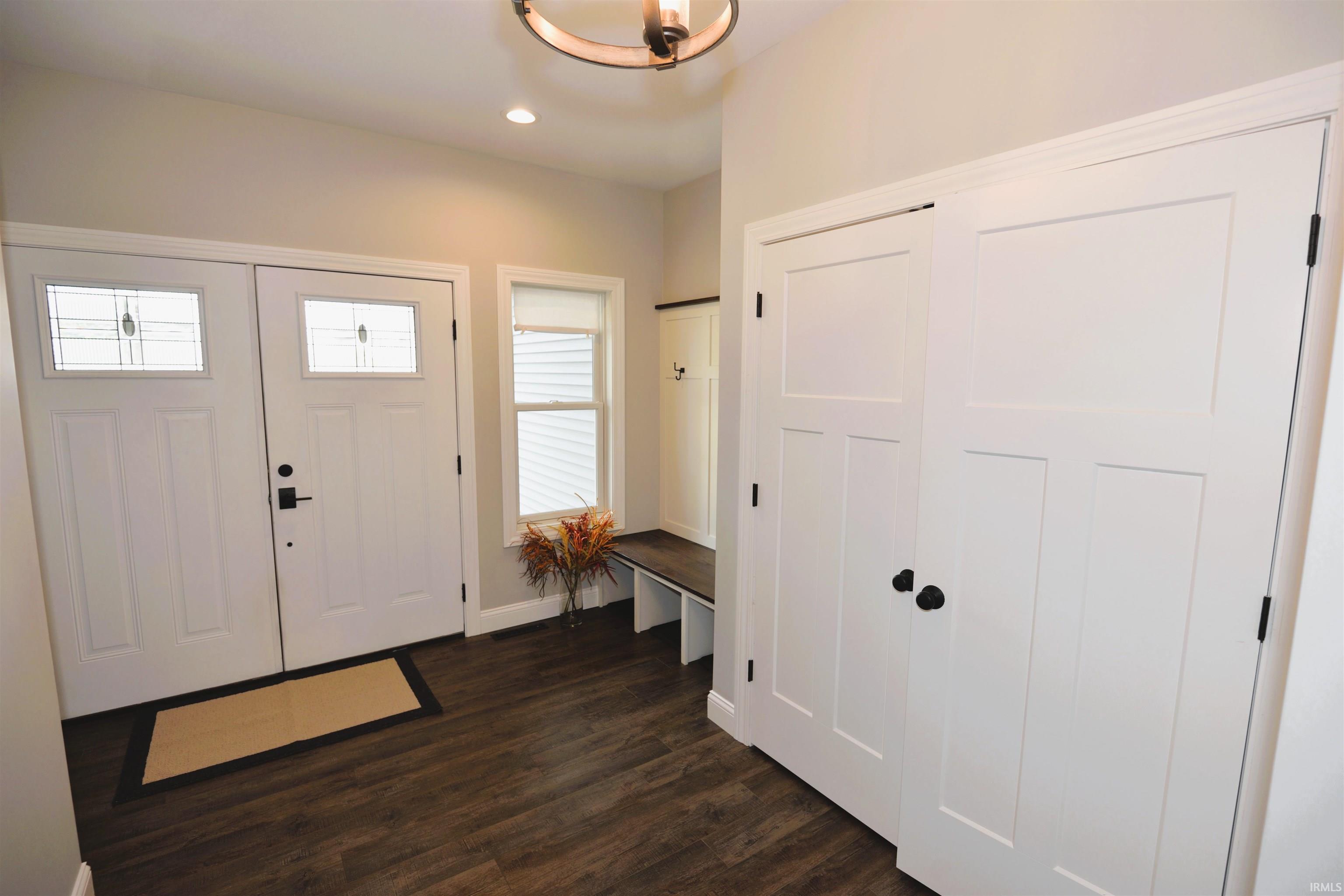 52427 Lynnewood Avenue South Bend IN 46628