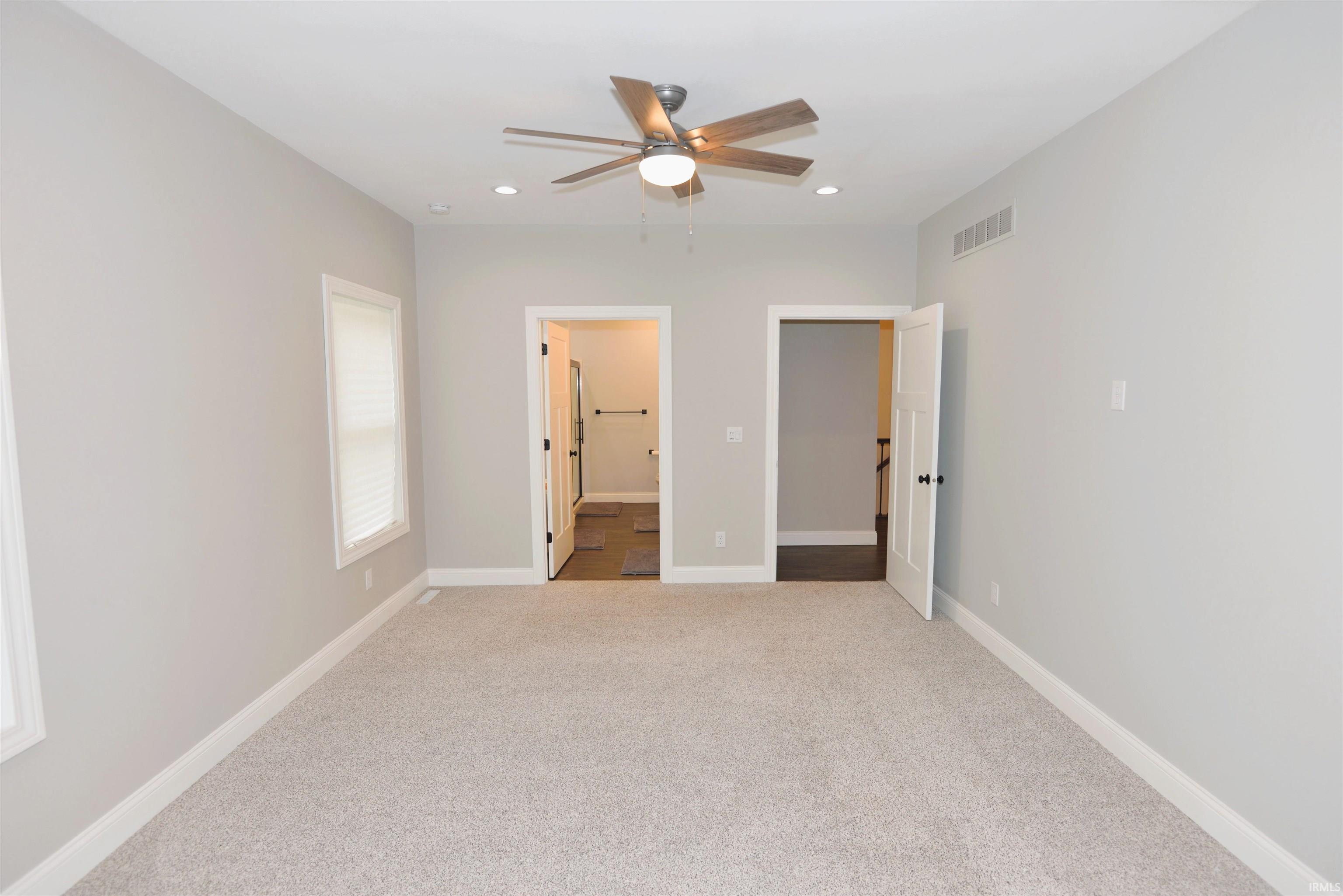 52427 Lynnewood Avenue South Bend IN 46628
