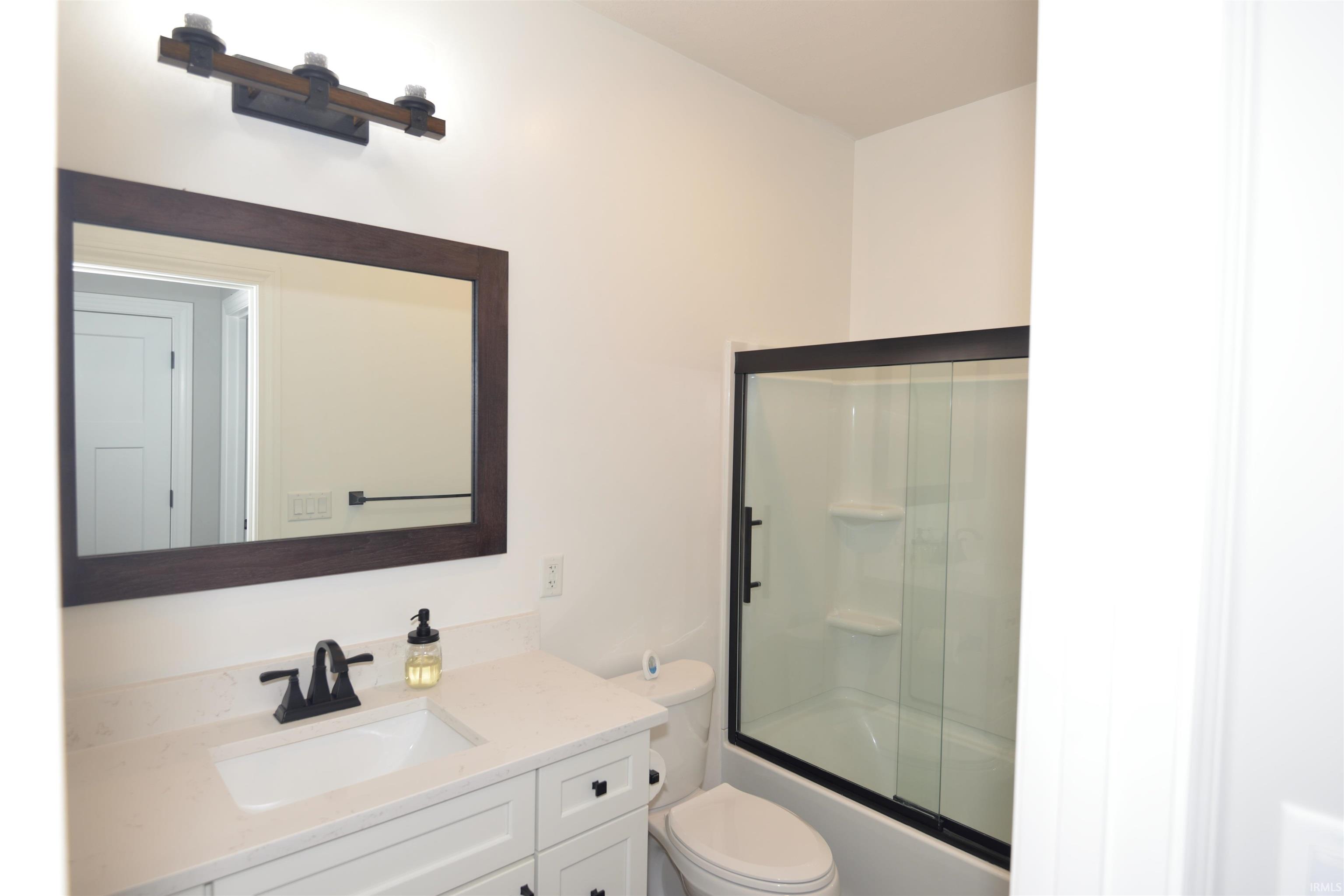52427 Lynnewood Avenue South Bend IN 46628