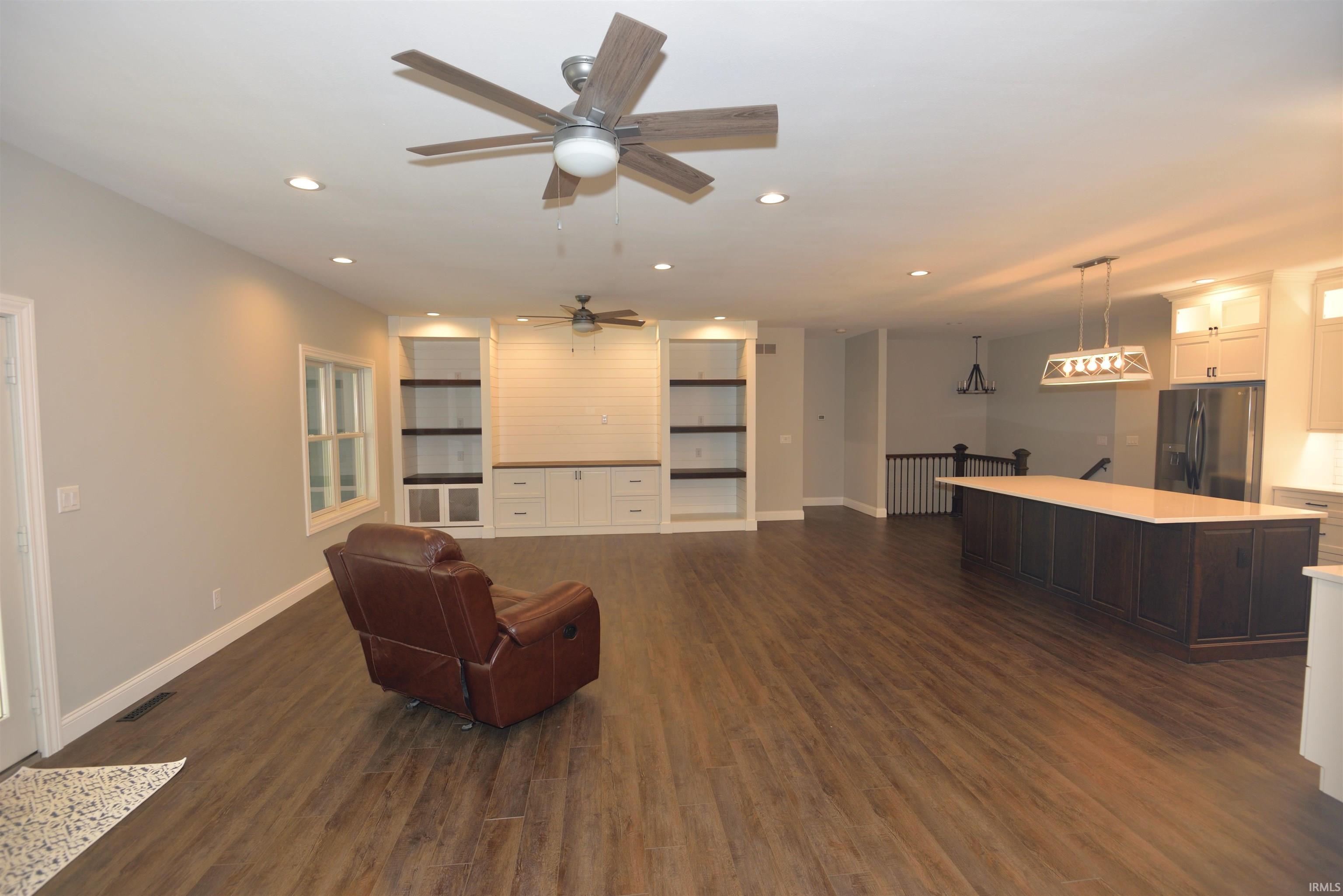 52427 Lynnewood Avenue South Bend IN 46628