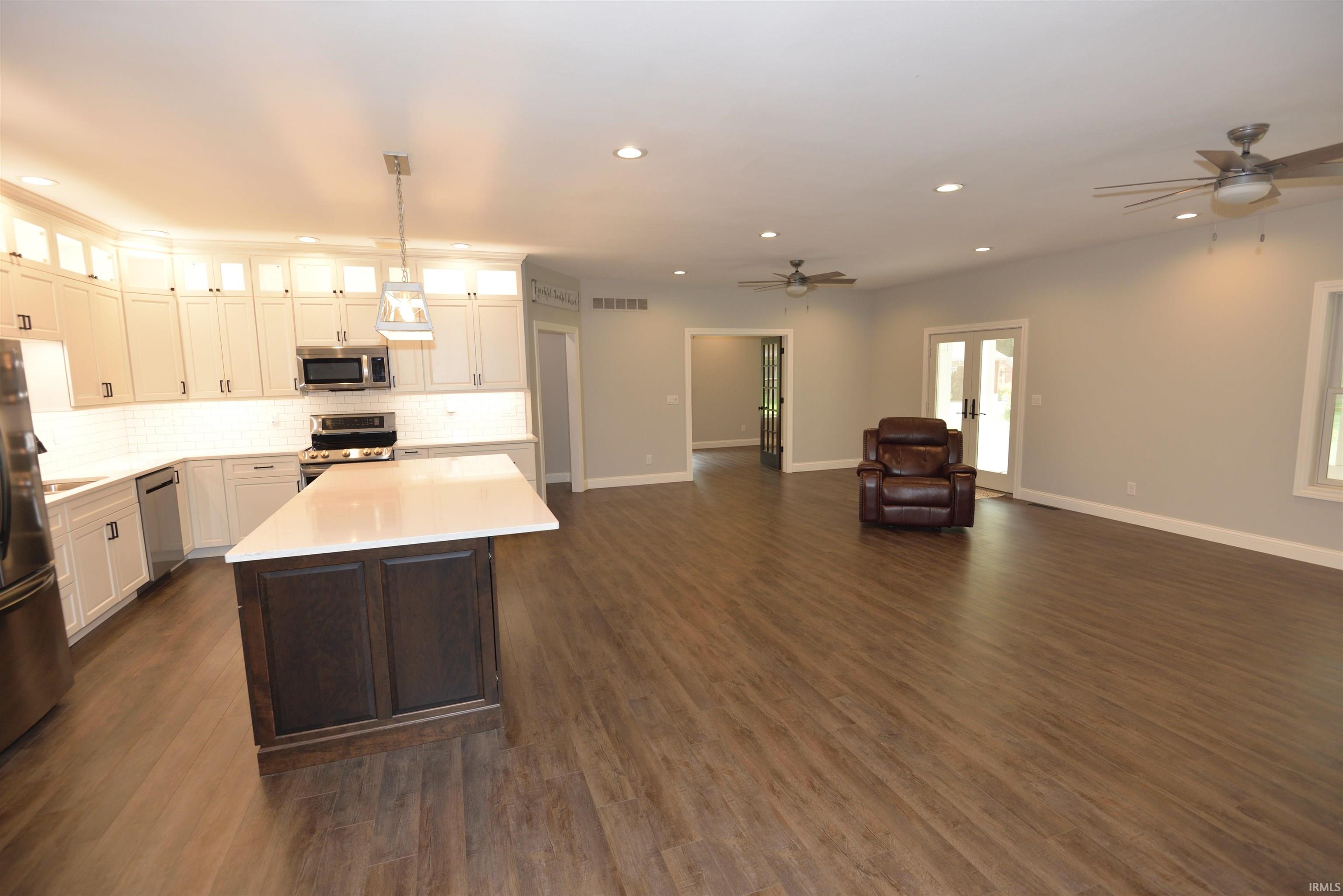 52427 Lynnewood Avenue South Bend IN 46628