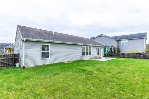 9018 Strathmore Lane Fort Wayne IN 46818