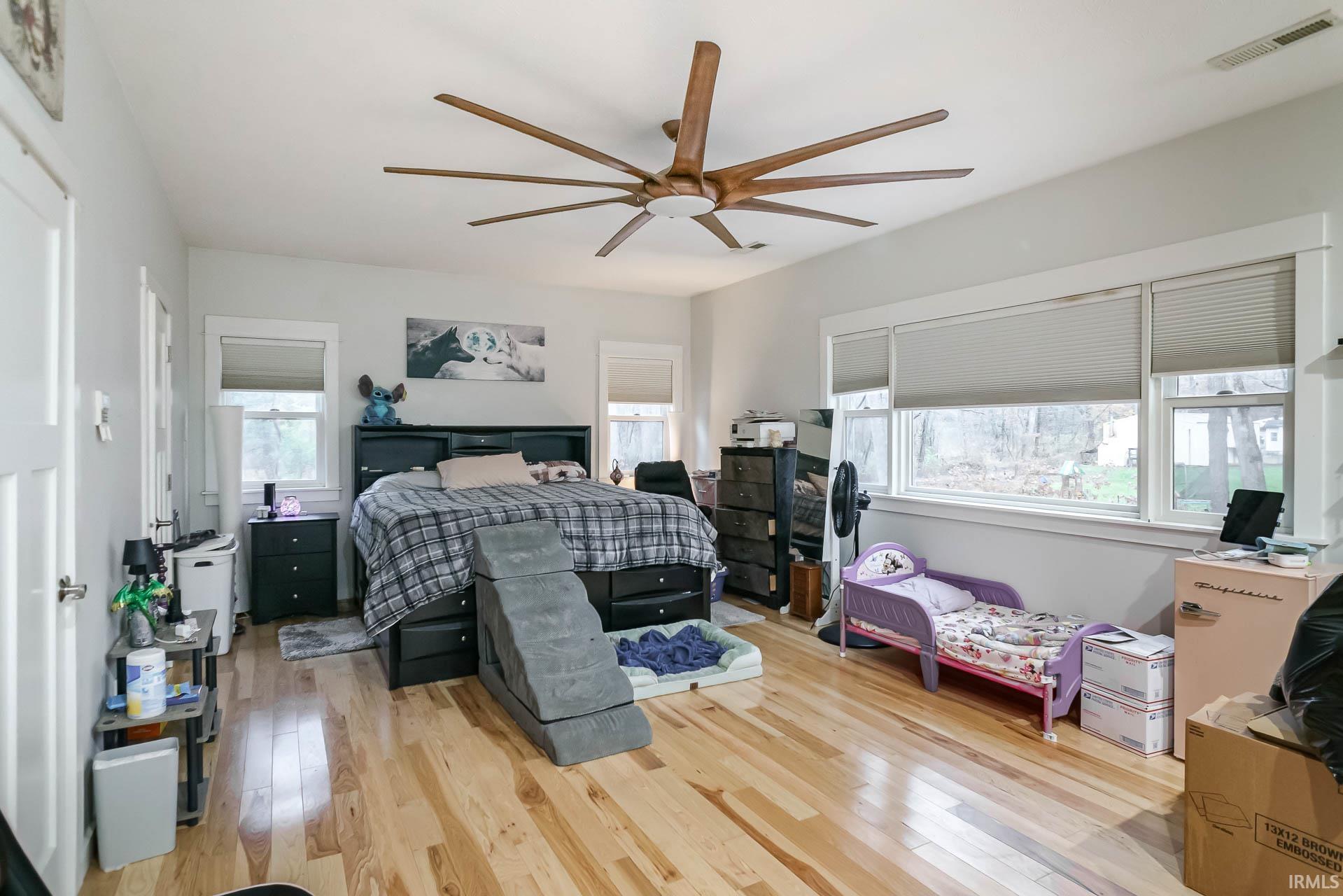 55384 Hollywood Boulevard South Bend IN 46628