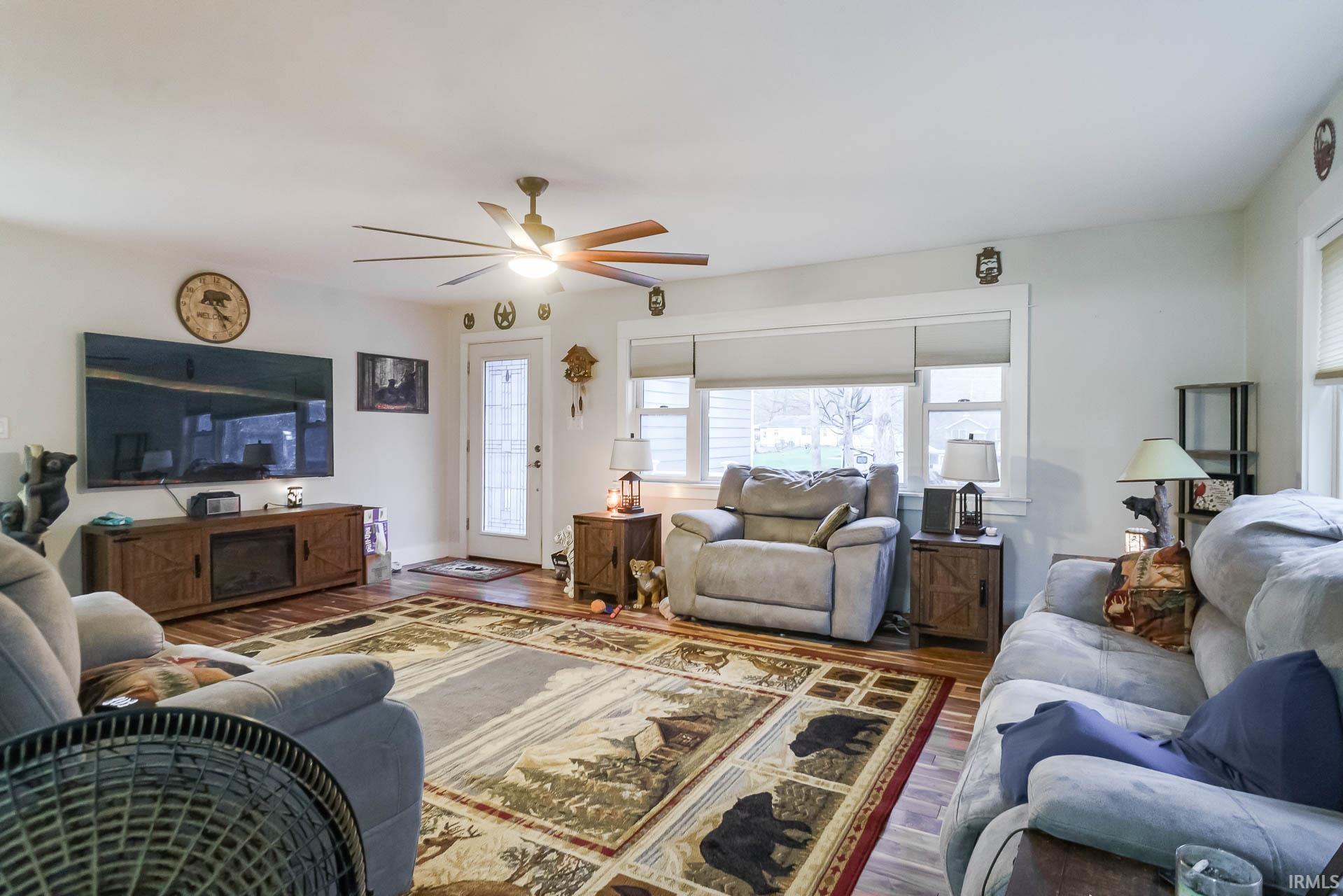 55384 Hollywood Boulevard South Bend IN 46628