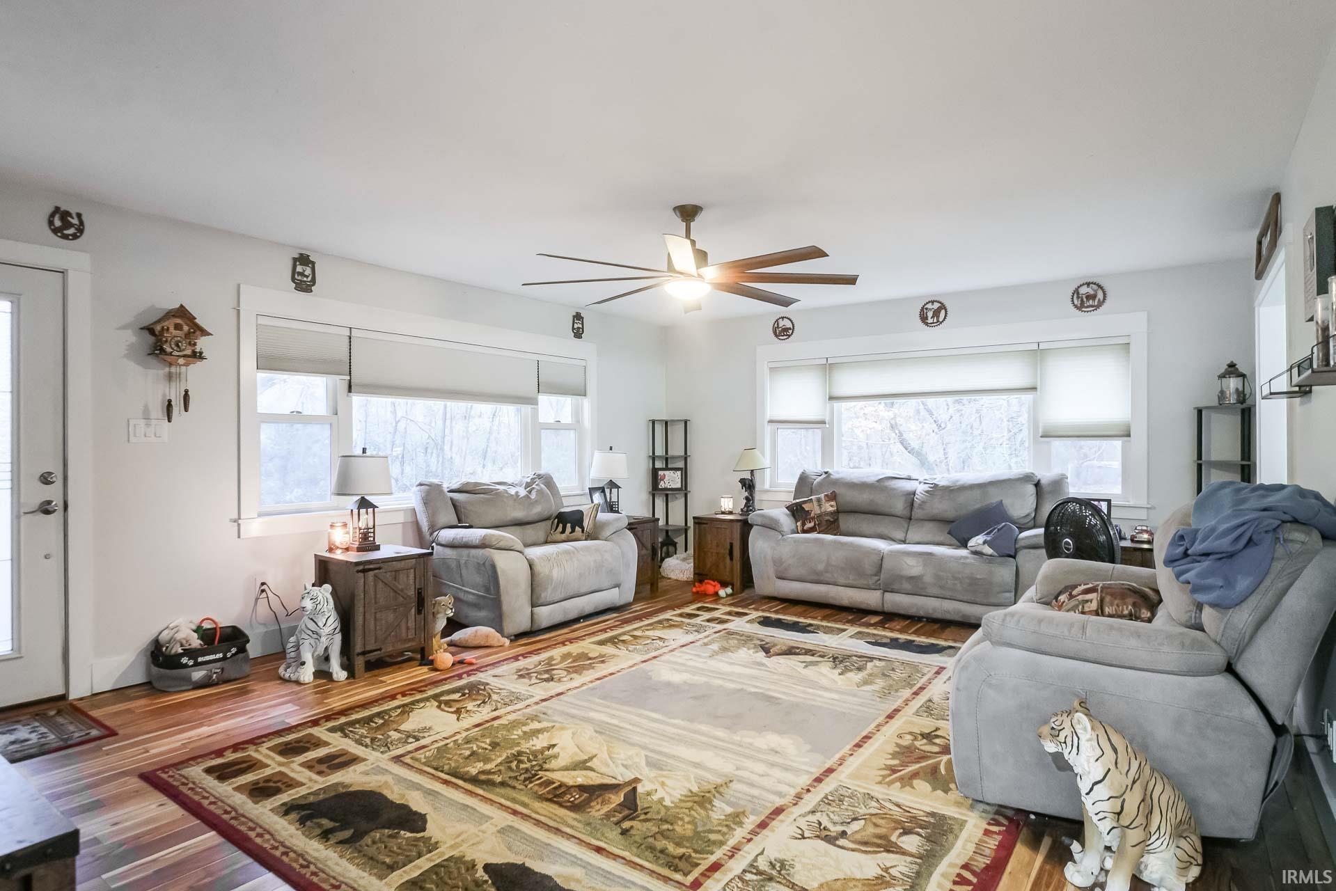 55384 Hollywood Boulevard South Bend IN 46628