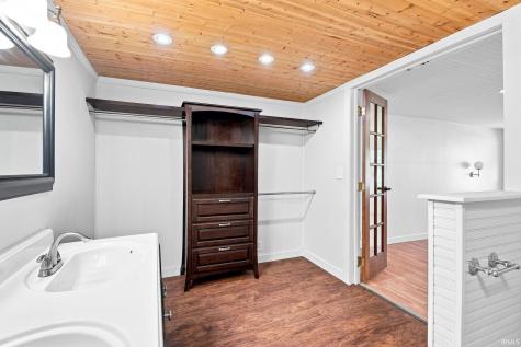 1426 S State Road 135 Road Nashville IN 47448