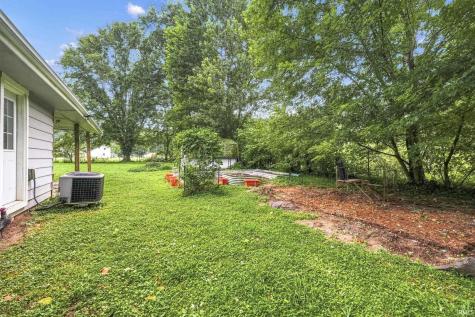 1426 S State Road 135 Road Nashville IN 47448
