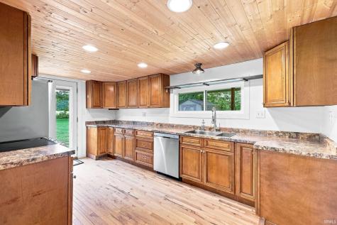 1426 S State Road 135 Road Nashville IN 47448
