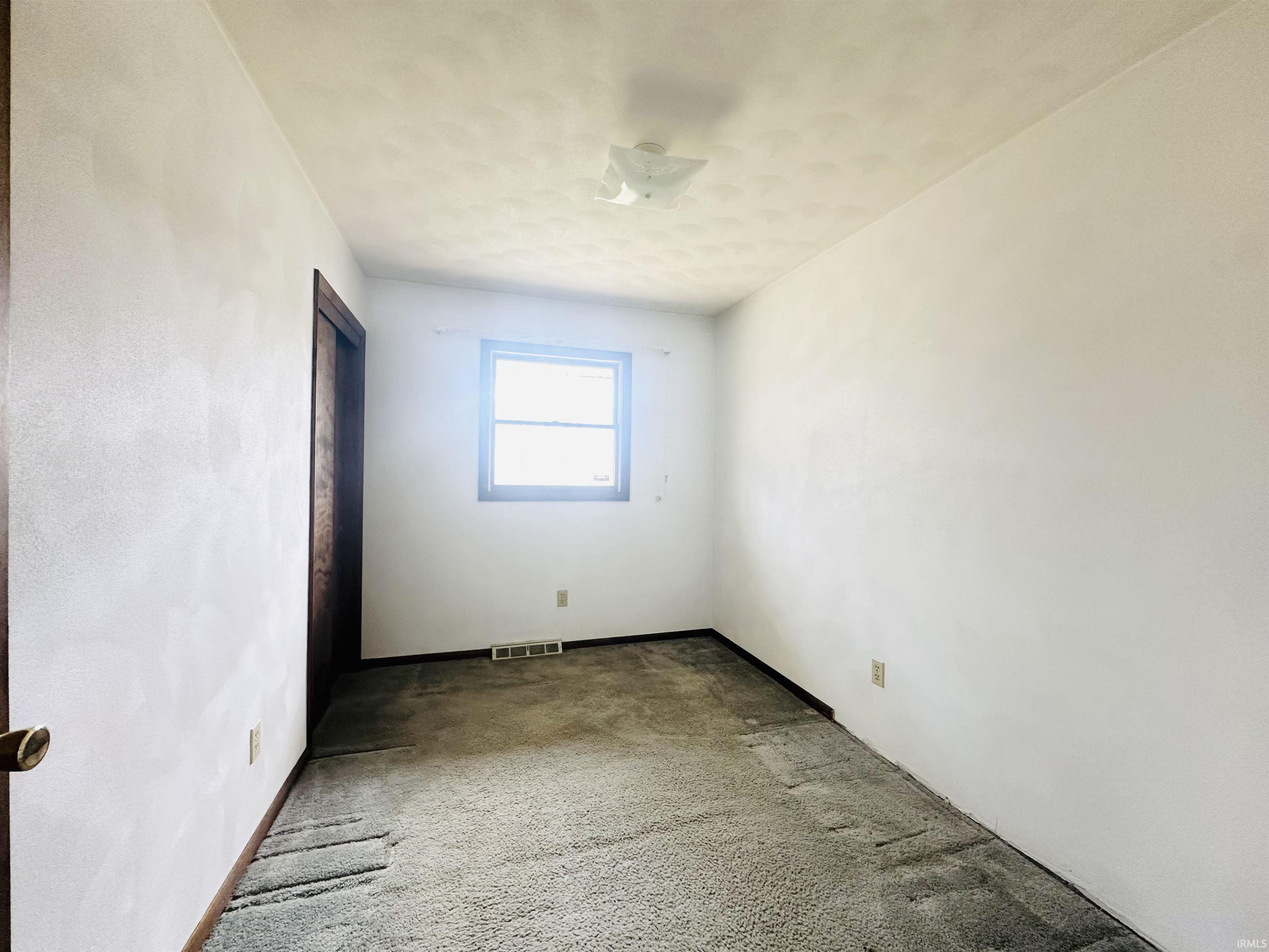 60979 Myrtle Road South Bend IN 46614