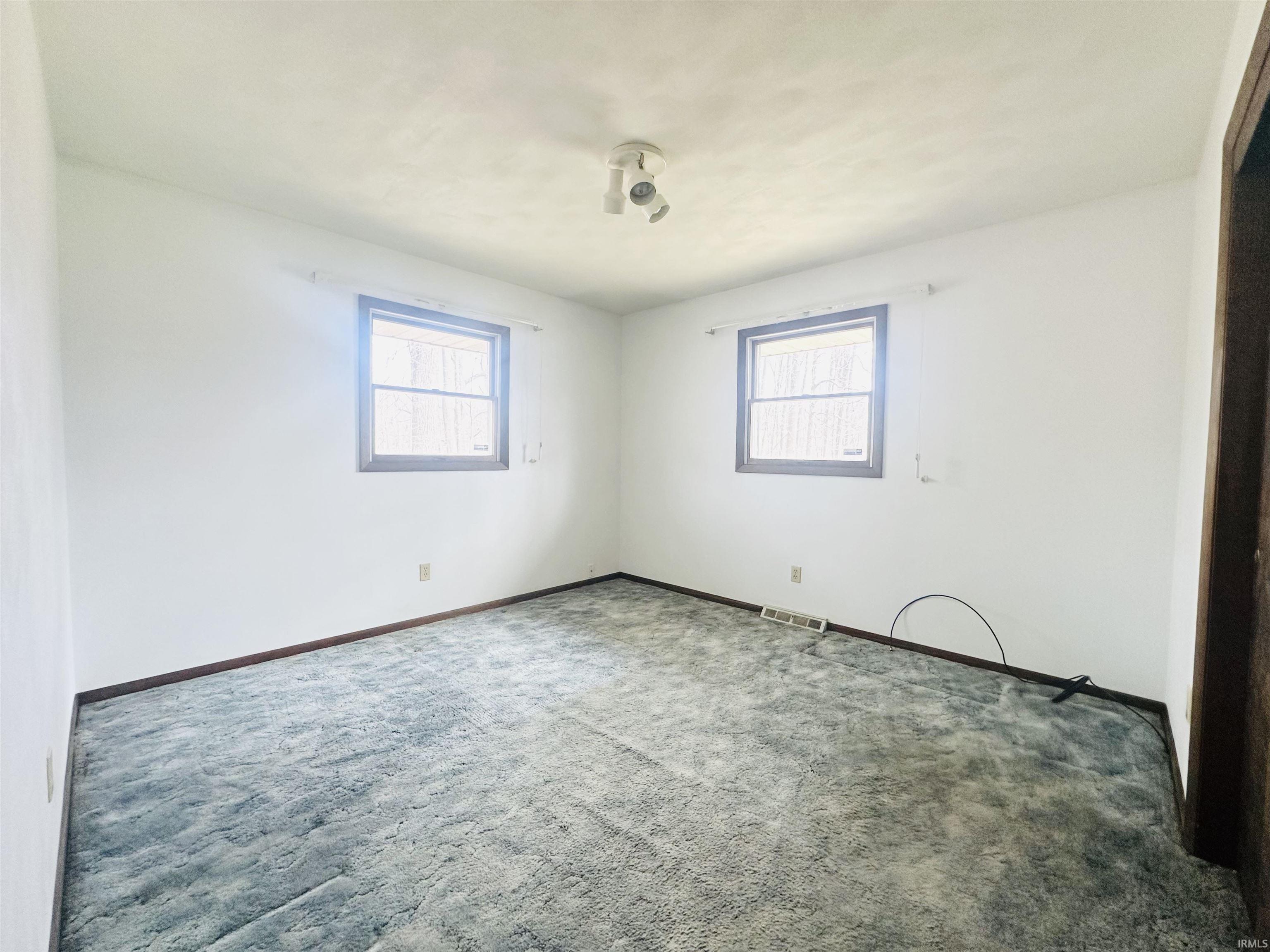 60979 Myrtle Road South Bend IN 46614
