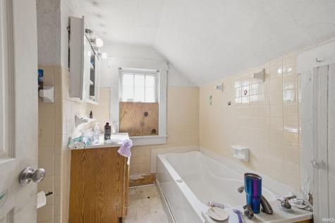 2314 H Avenue New Castle IN 47362