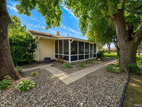 518 S Plateau Trail Monticello IN 47960