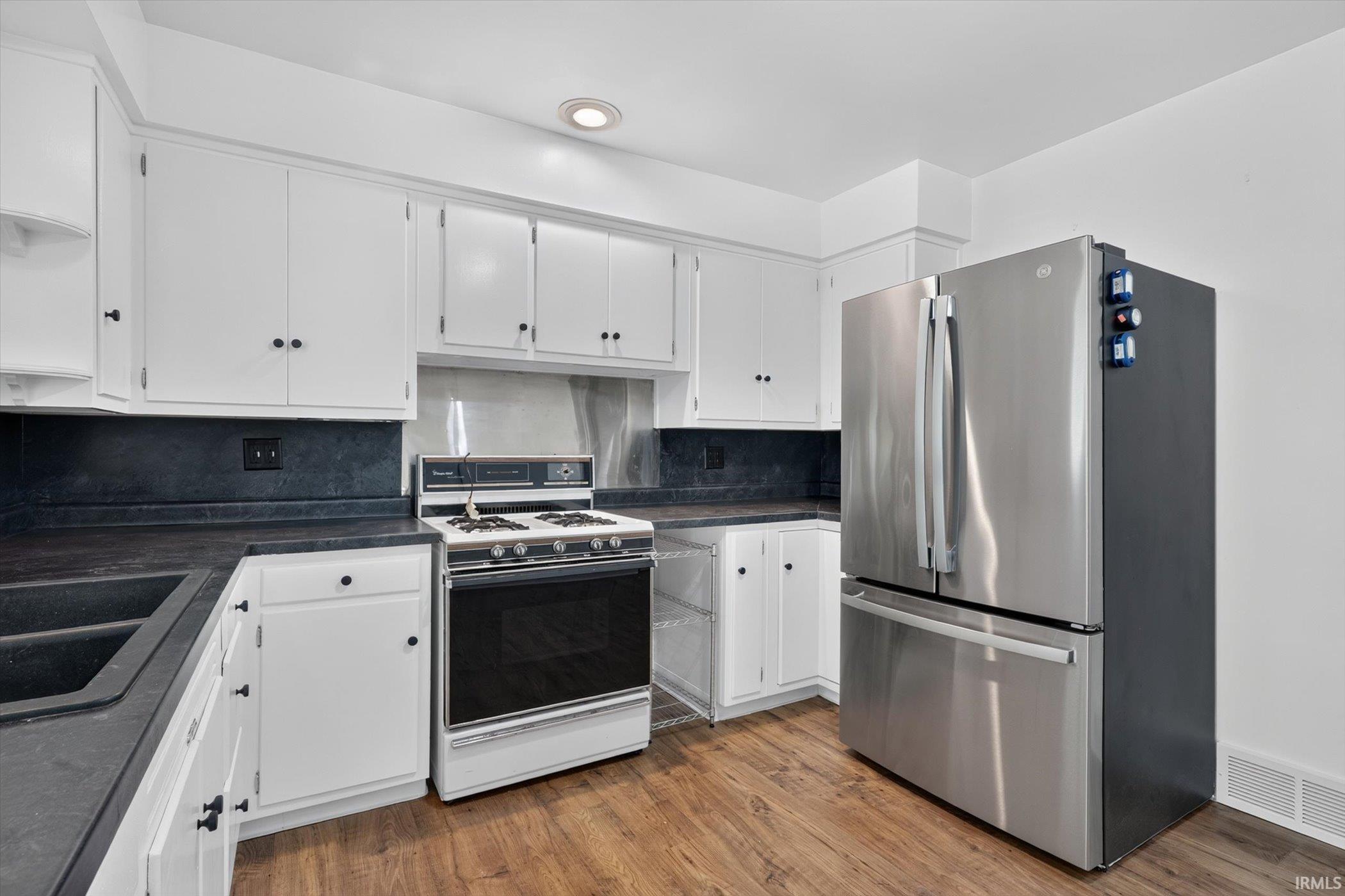 1519 Altgeld Street South Bend IN 46614