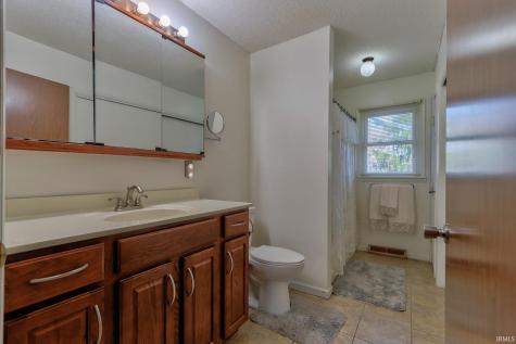 2423 Luigs Road Wadesville IN 47638
