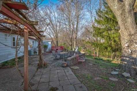 2423 Luigs Road Wadesville IN 47638