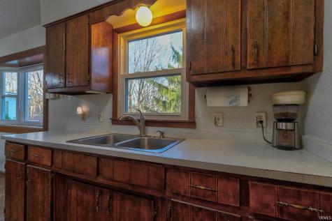 2423 Luigs Road Wadesville IN 47638