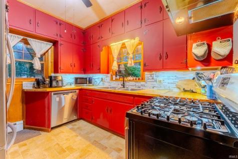1733 S Walnut Hartford City IN 47348