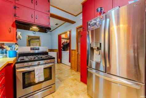 1733 S Walnut Hartford City IN 47348