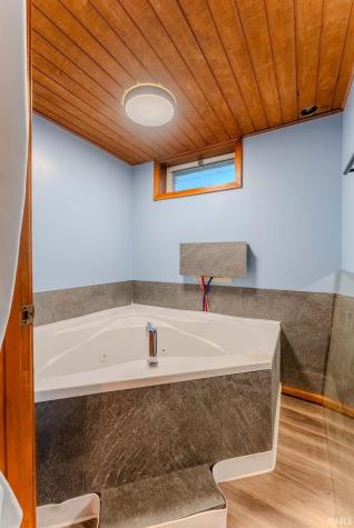 1733 S Walnut Hartford City IN 47348