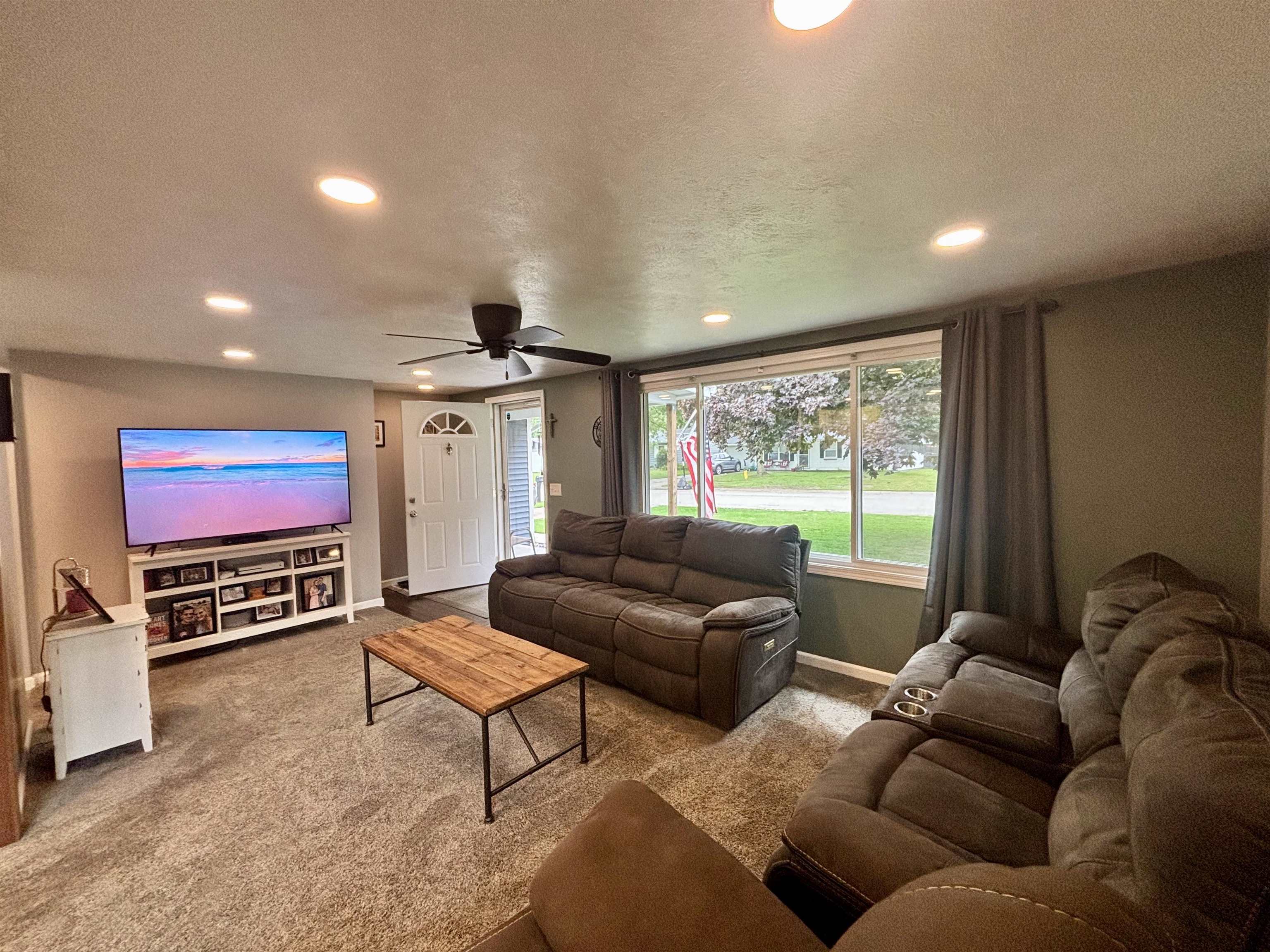 755 N Locke Ct Court Nappanee IN 46550