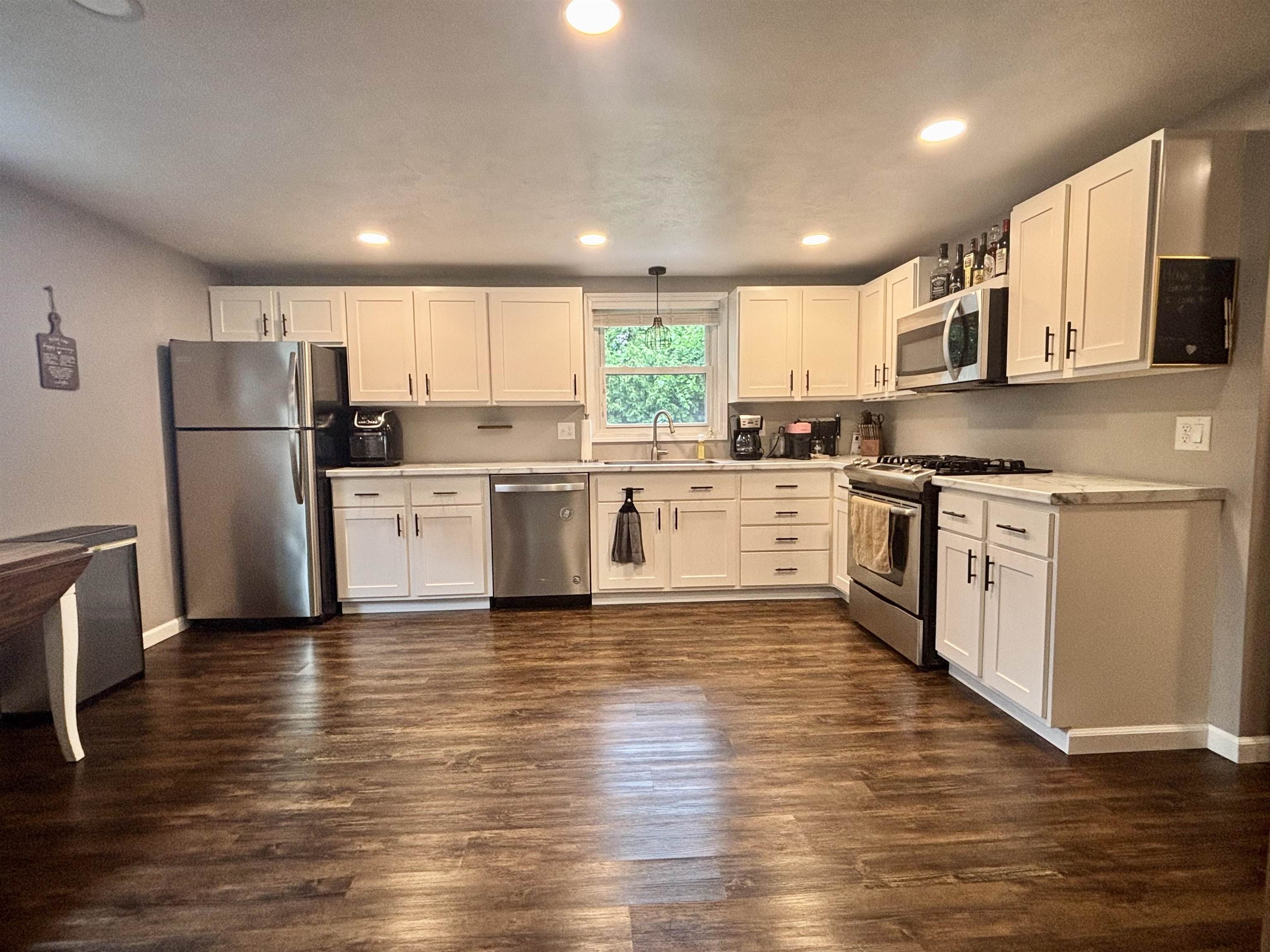 755 N Locke Ct Court Nappanee IN 46550