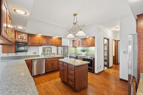 2817 E Prestwick Road Winona Lake IN 46590