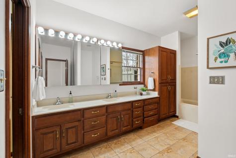 2817 E Prestwick Road Winona Lake IN 46590