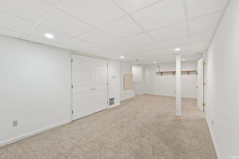 2817 E Prestwick Road Winona Lake IN 46590