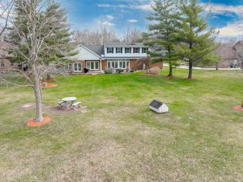 2817 E Prestwick Road Winona Lake IN 46590
