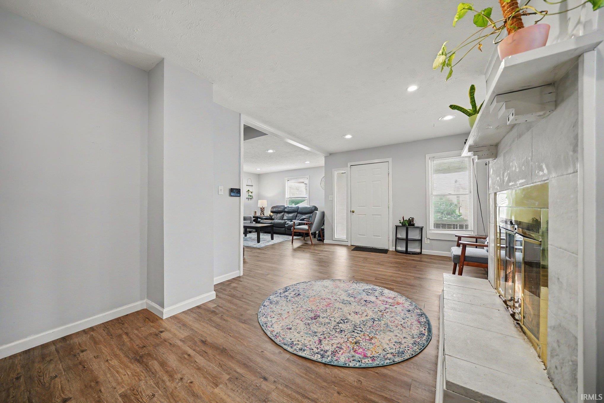 214 E Battell Street Mishawaka IN 46545