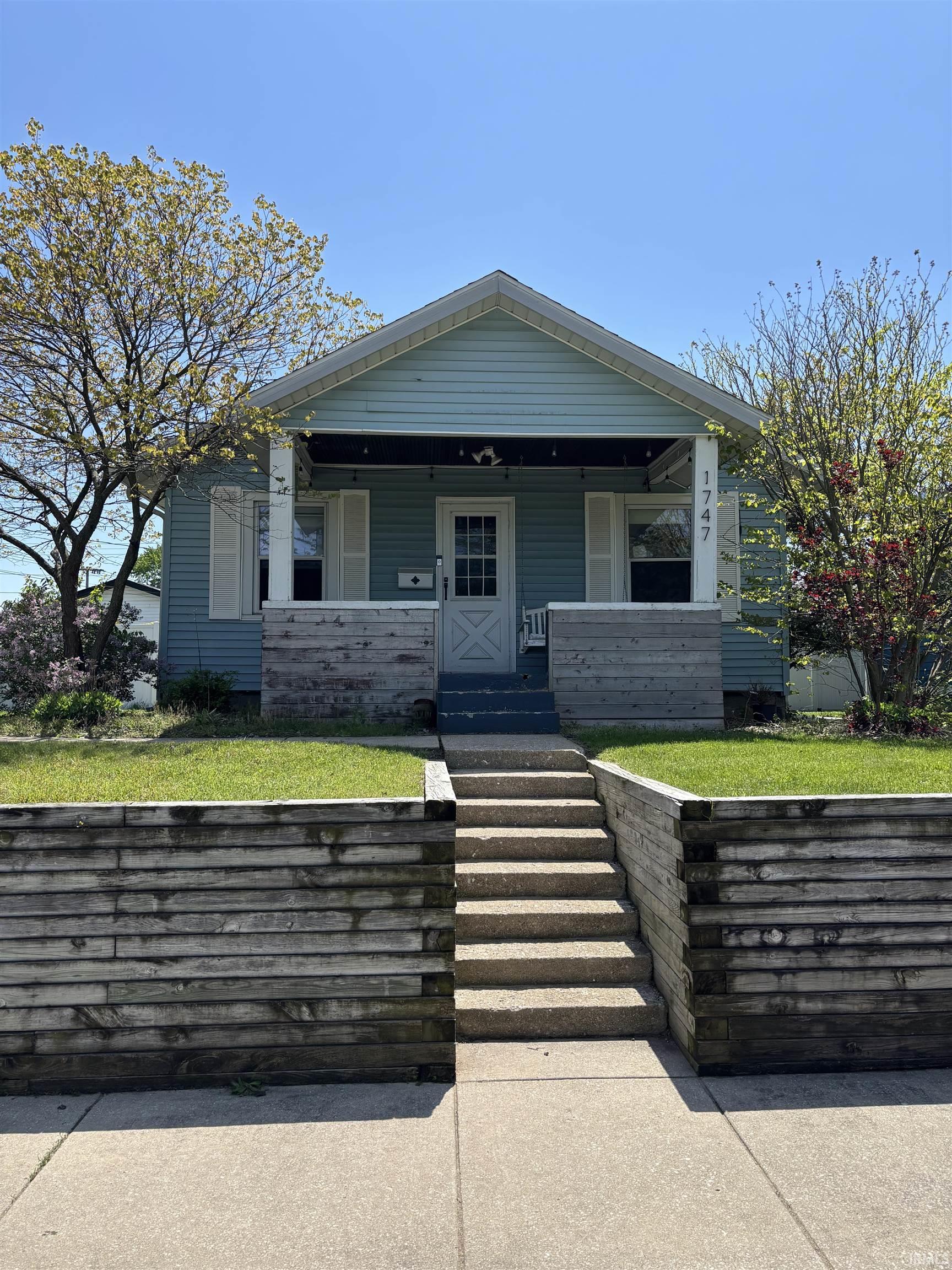 1747 Linden Avenue Mishawaka IN 46544