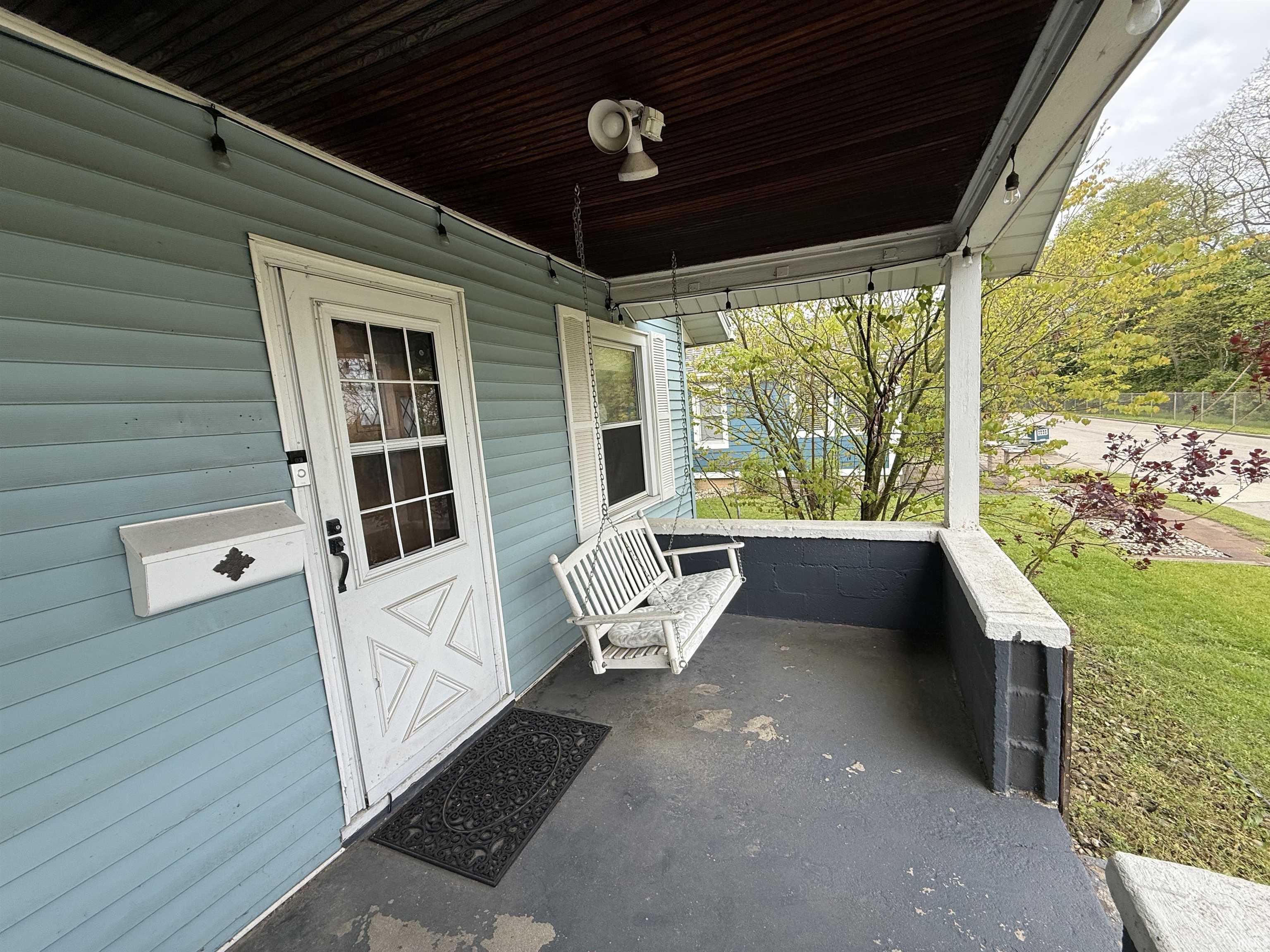 1747 Linden Avenue Mishawaka IN 46544