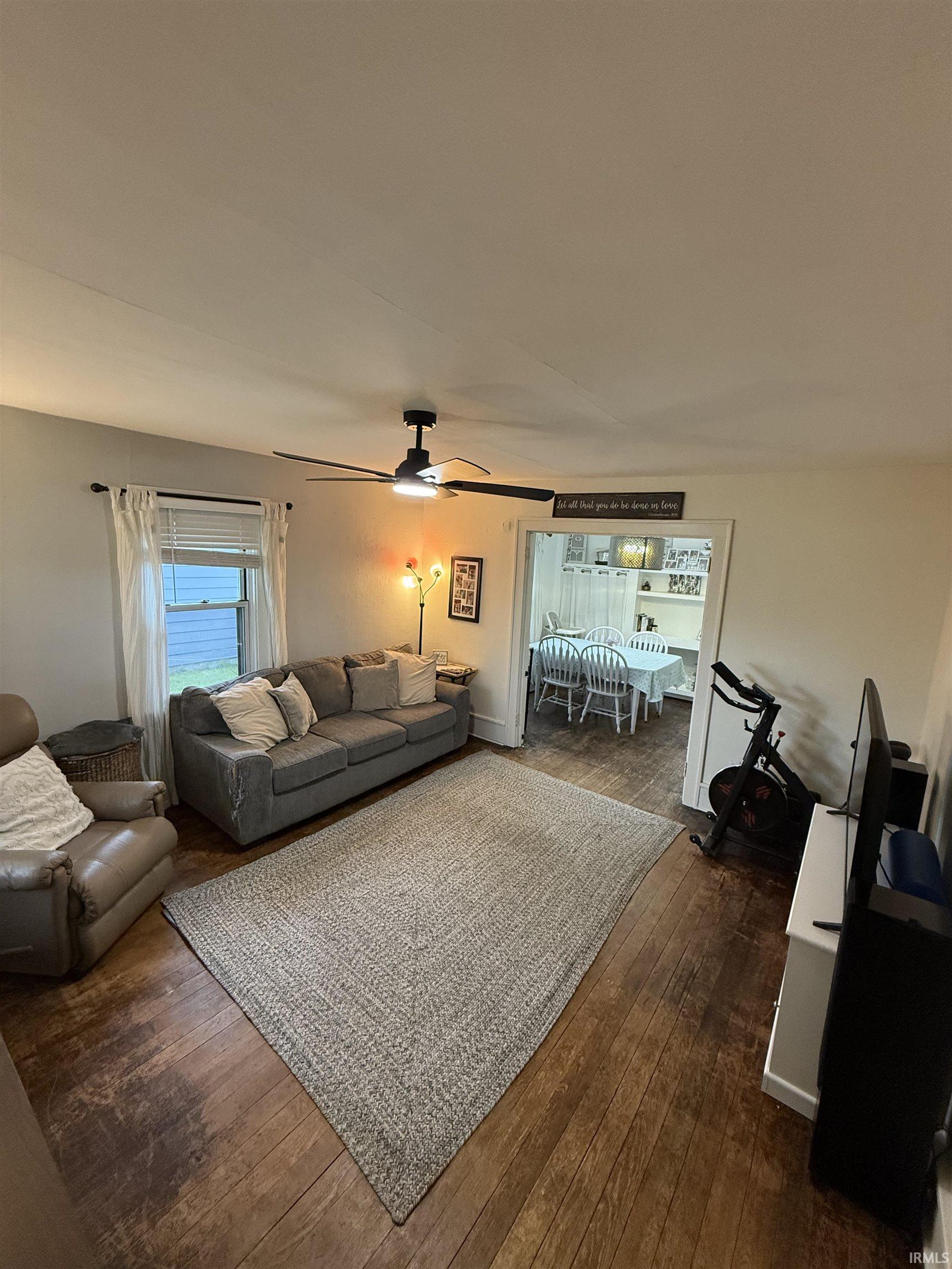 1747 Linden Avenue Mishawaka IN 46544