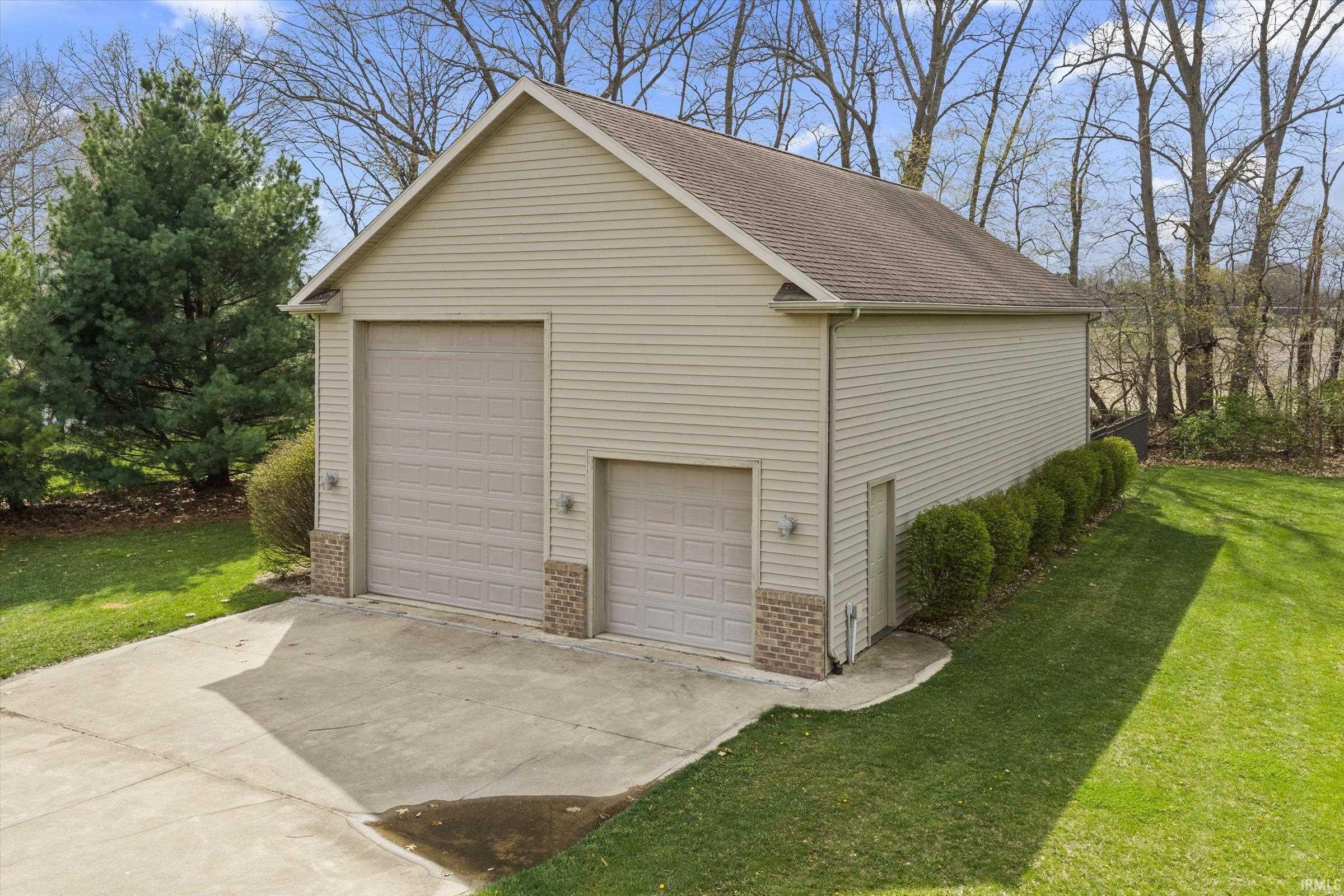 53785 Blue Lake Drive Elkhart IN 46514