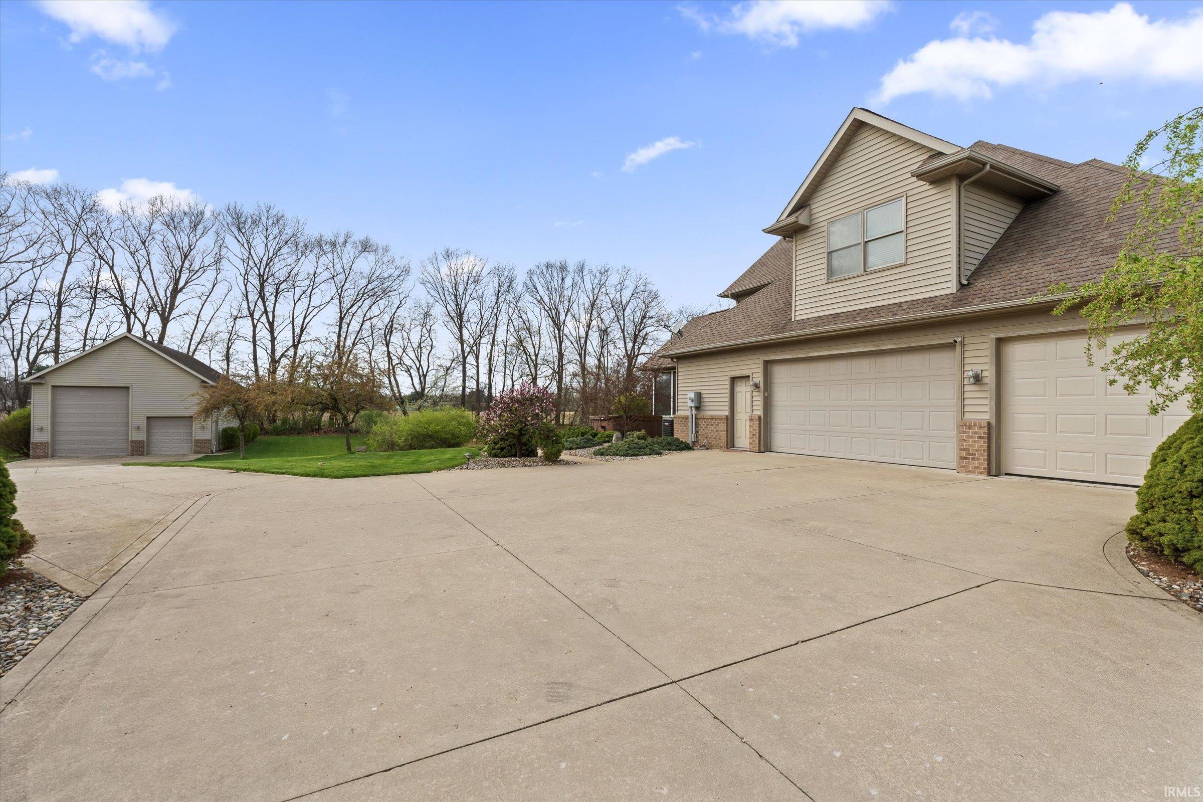 53785 Blue Lake Drive Elkhart IN 46514