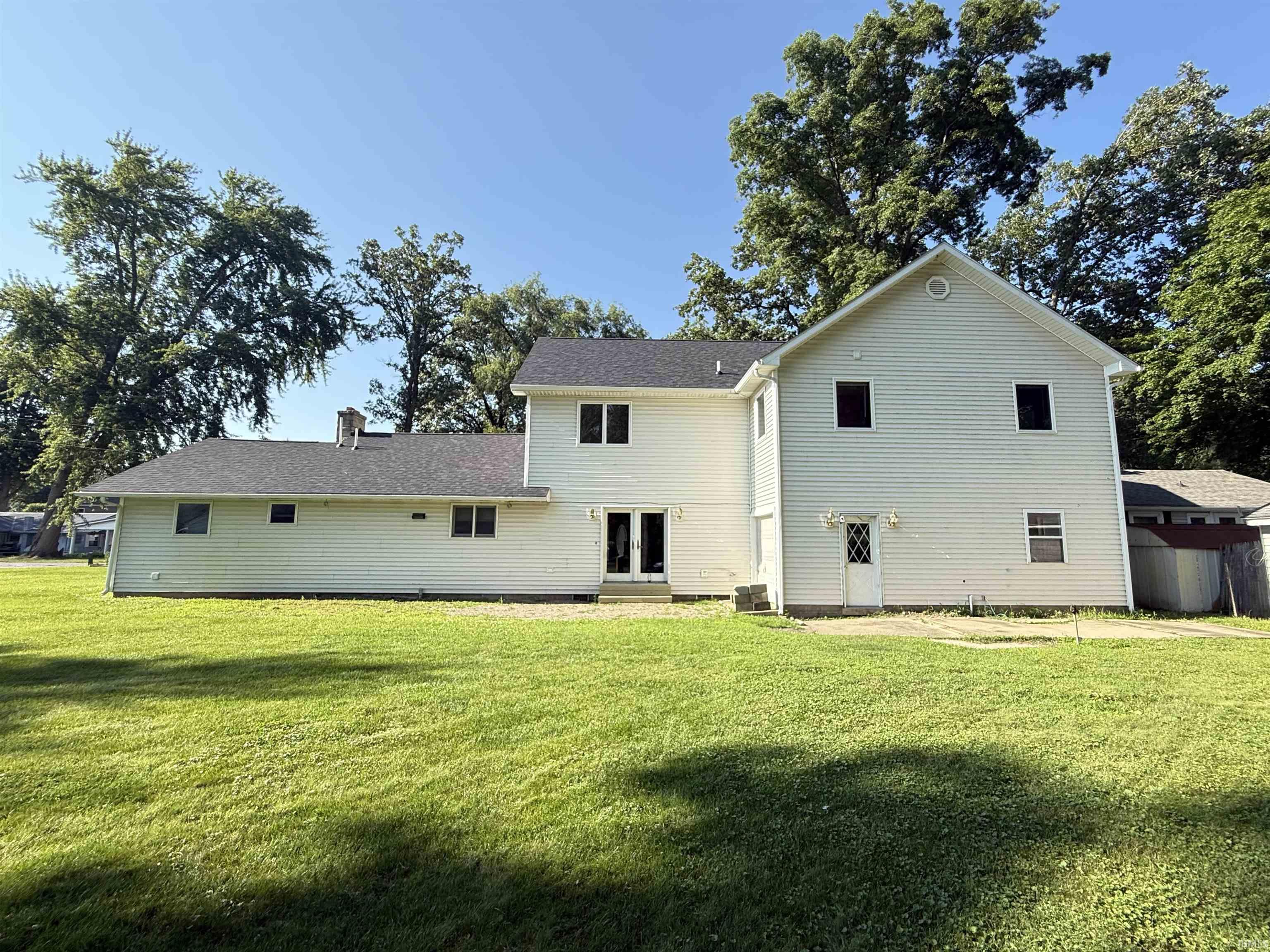 55 Lane 122 Turkey Lake Lagrange IN 46761