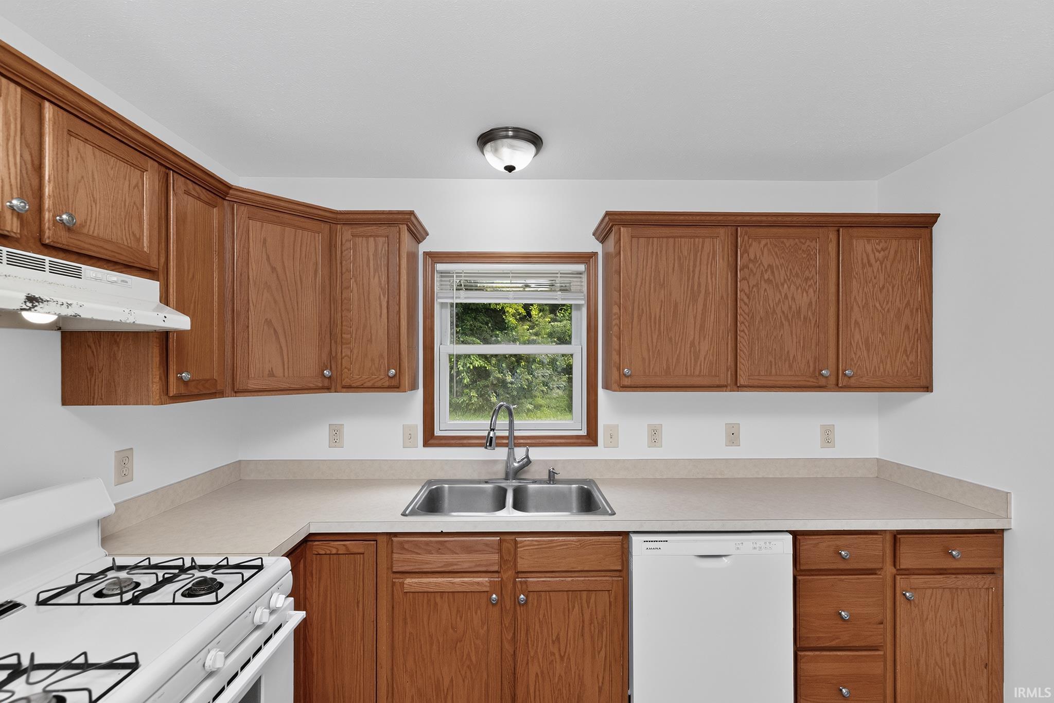 1404 Pike Street Bristol IN 46507