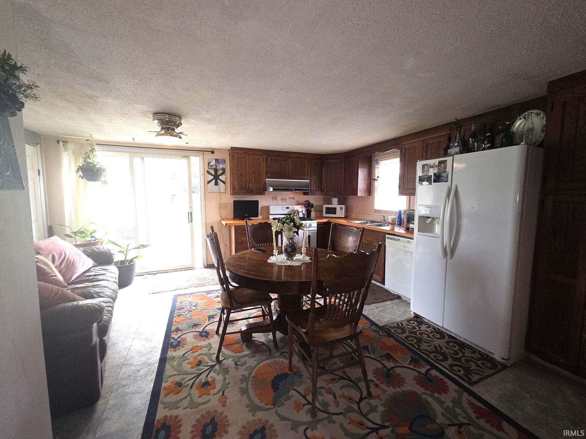 1004 N Center Street Bremen IN 46506
