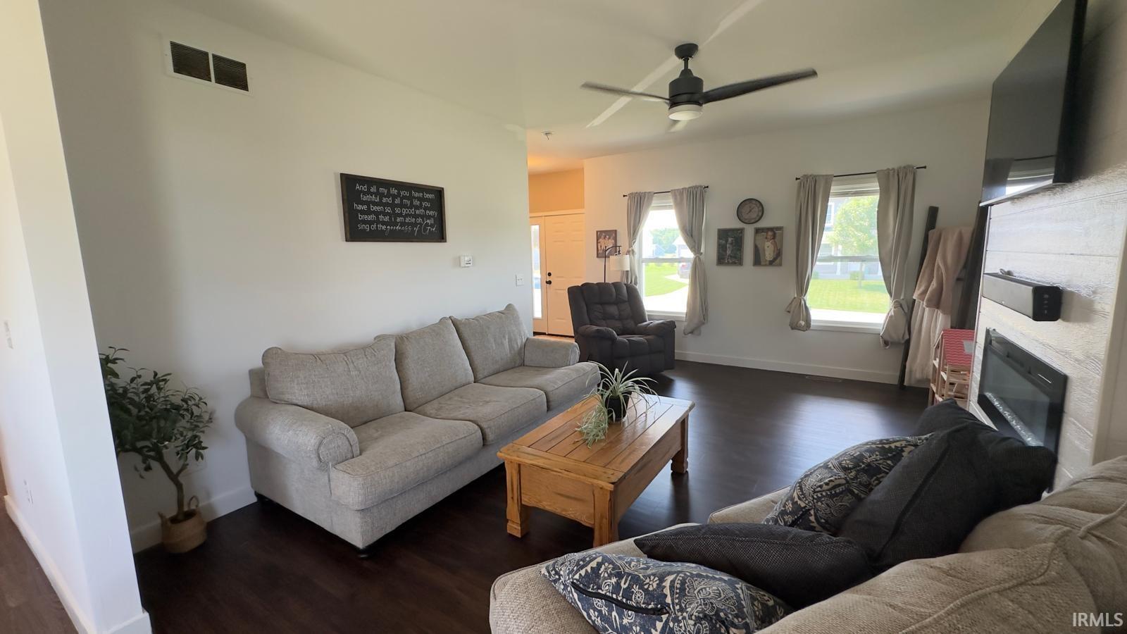 12853 King Fish Court Middlebury IN 46540