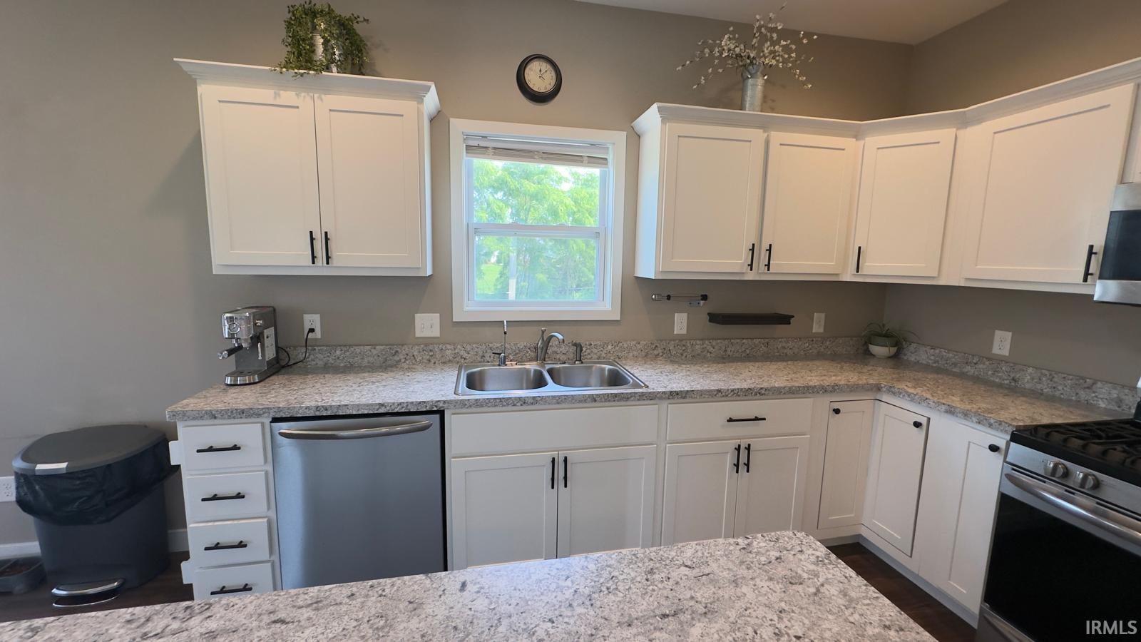 12853 King Fish Court Middlebury IN 46540